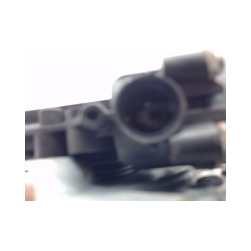 MECANISME+MOTEUR LEVE-GLACE AVANT DROIT DACIA LOGAN 4 P 05-08