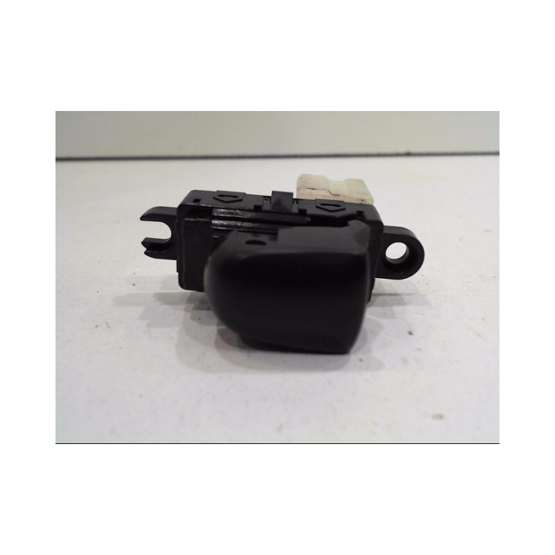 COMMANDE LEVE-GLACE PORTE AVD NISSAN X-TRAIL