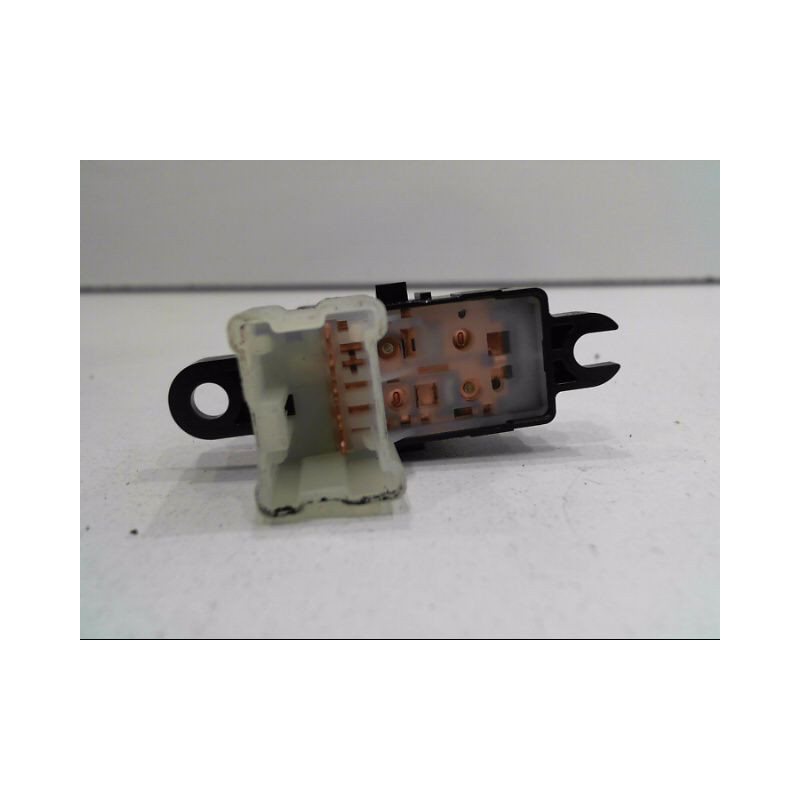 COMMANDE LEVE-GLACE PORTE AVD NISSAN X-TRAIL