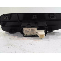 COMMANDE LEVE-GLACE PORTE AVD TOYOTA AURIS