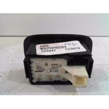 COMMANDE LEVE-GLACE PORTE ARD TOYOTA AURIS
