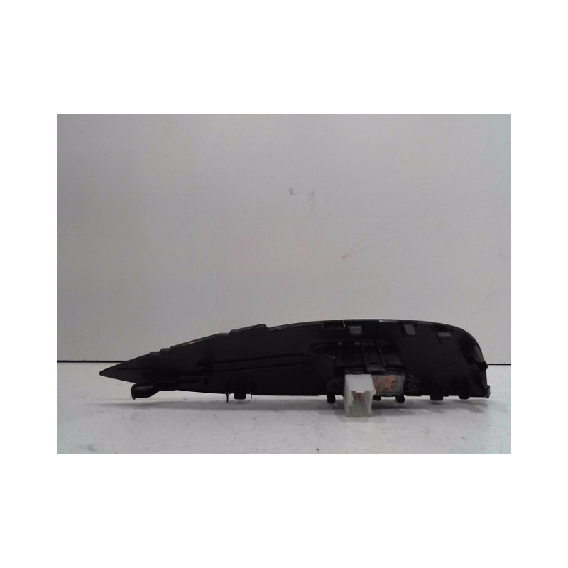 COMMANDE LEVE-GLACE PORTE AVD NISSAN X-TRAIL