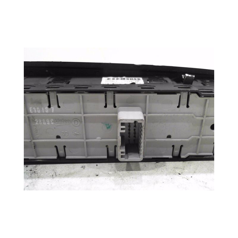 COMMANDE LEVE-GLACE PORTE AVG RENAULT LATITUDE