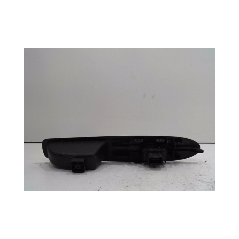 COMMANDE LEVE-GLACE PORTE AVD CITROEN DS3