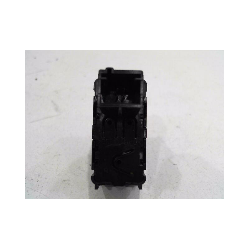 COMMANDE LEVE-GLACE PORTE AVD CITROEN C4