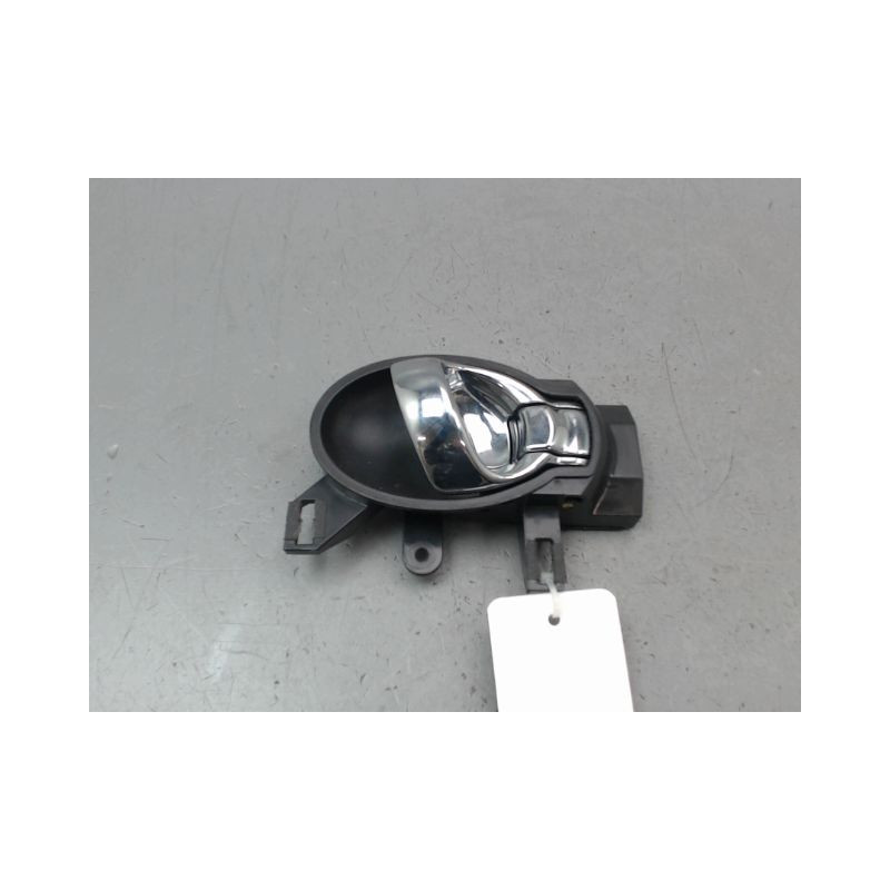 POIGNEE INTERIEURE PORTE AVANT DROIT NISSAN JUKE Phase 1 2010-...