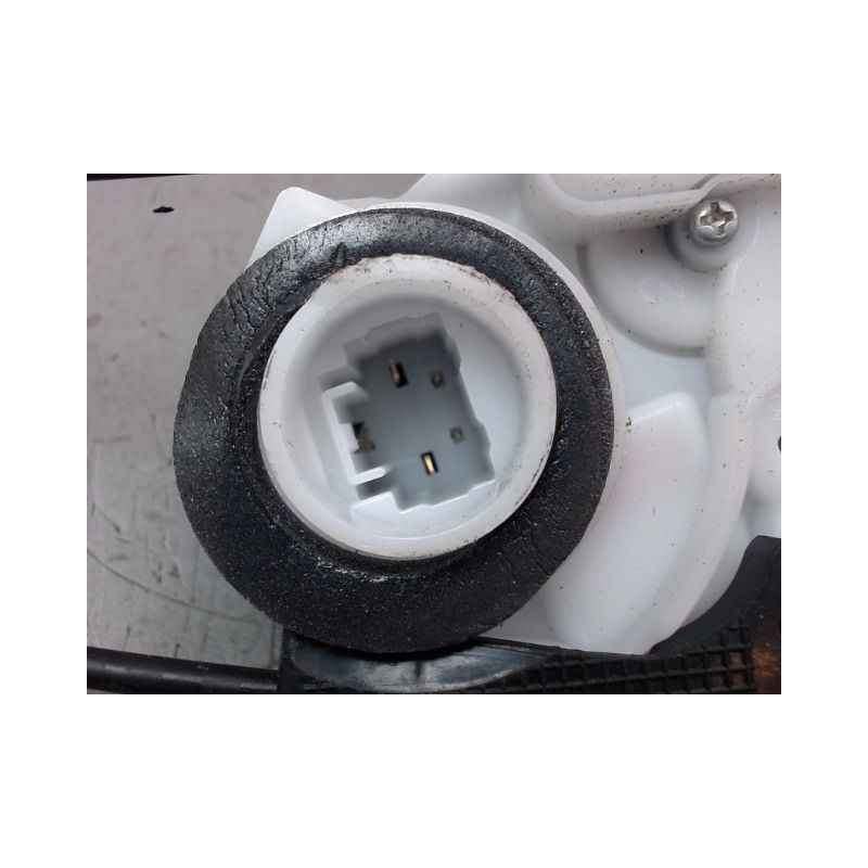 SYSTEME CONDAMNATION ARRIERE GAUCHE TOYOTA YARIS 2005-