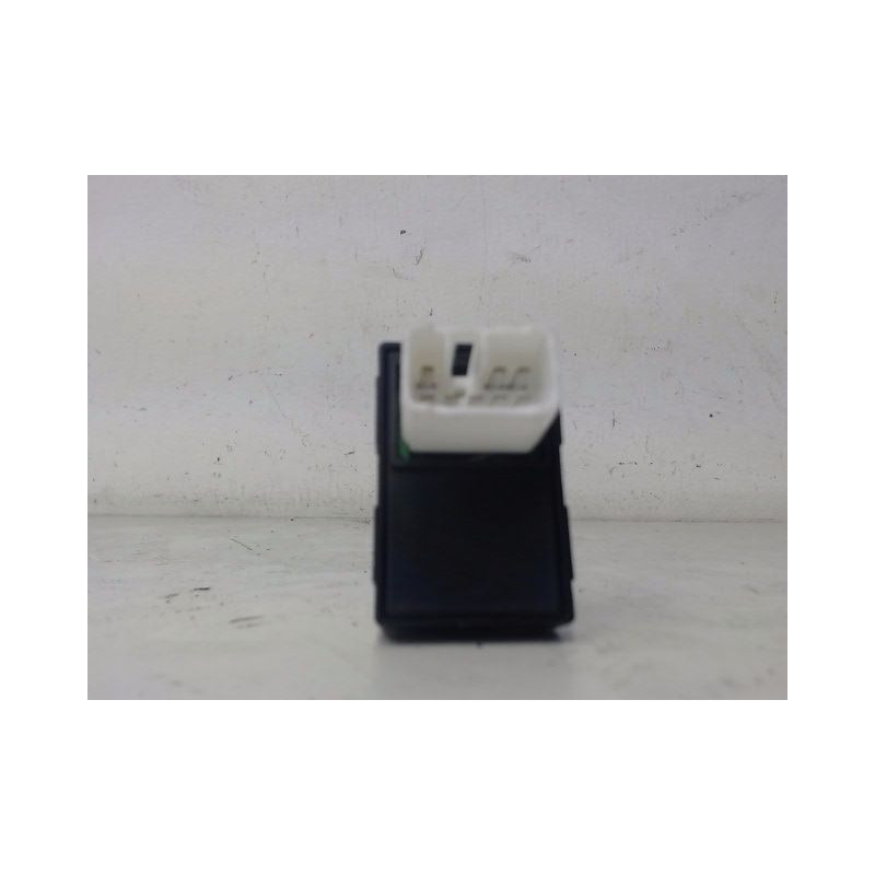 COMMANDE LEVE-GLACE PORTE ARG KIA CEE-D