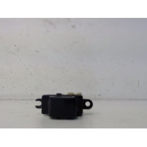 COMMANDE LEVE-GLACE PORTE AVD NISSAN MICRA