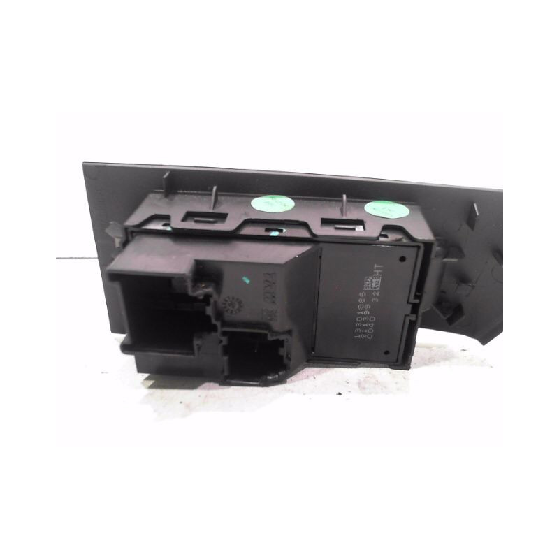 COMMANDE LEVE-GLACE PORTE AVD OPEL ASTRA