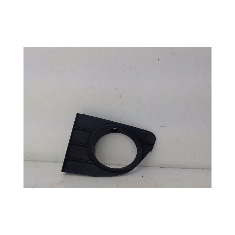 GRILLE GAUCHE PARE-CHOC AVANT FIAT PUNTO