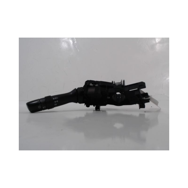 COMMANDE CLIGNOTANT TOYOTA YARIS II 2010-