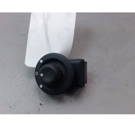 COMMANDE RETROVISSEUR EXT ELECTRIQUE