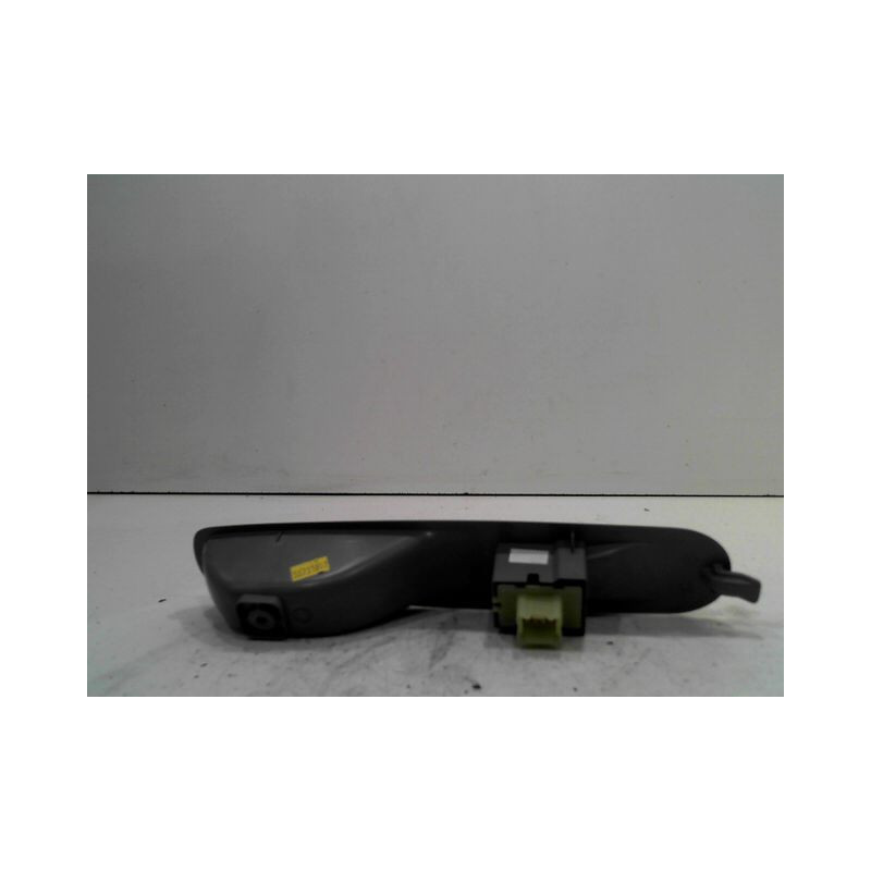 COMMANDE LEVE-GLACE PORTE AVD RENAULT ZOE