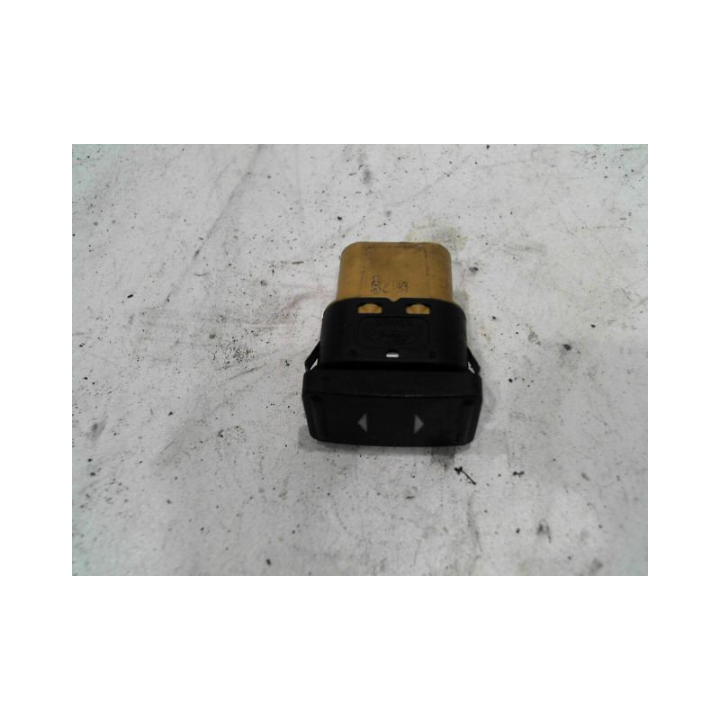 COMMANDE LEVE-GLACE PORTE AVD FORD FOCUS 2008-
