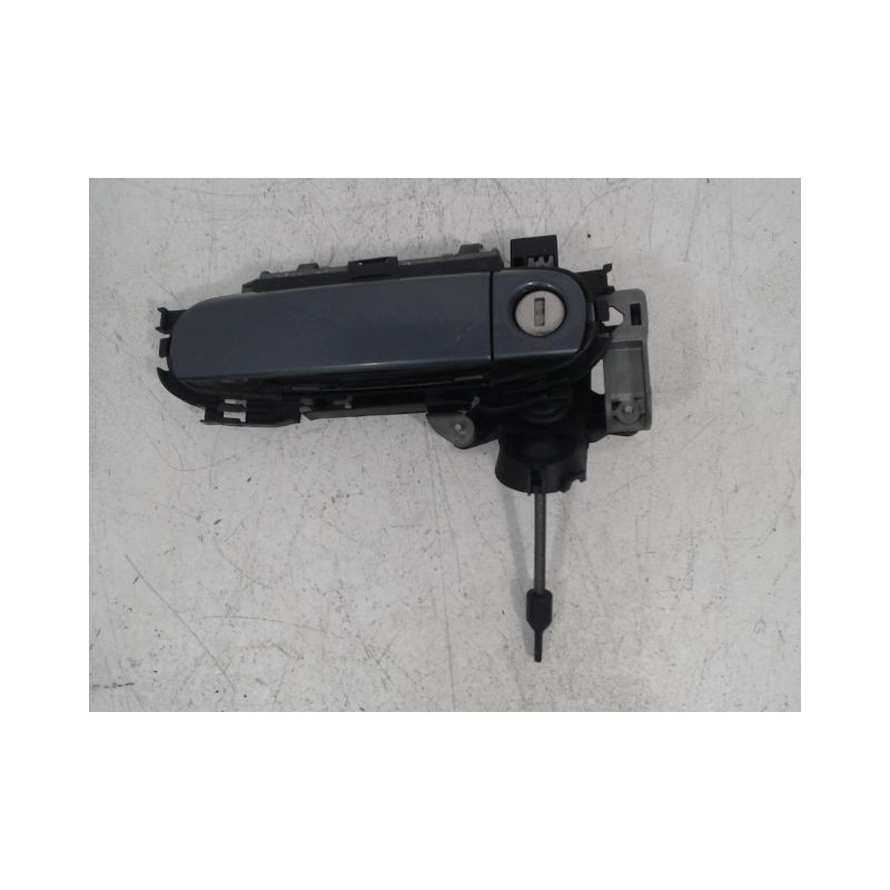 POIGNEE EXTERIEURE PORTE AVANT GAUCHE AUDI A4 AVANT 04-08