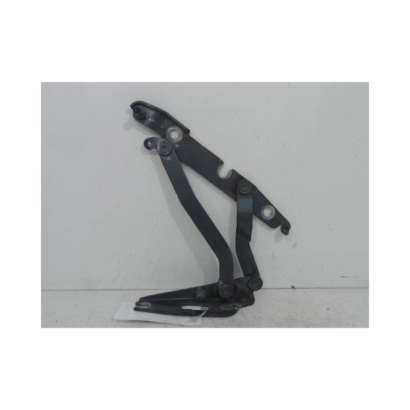 COMPAS DROIT COFFRE ARRIERE AUDI A4 AVANT 04-08
