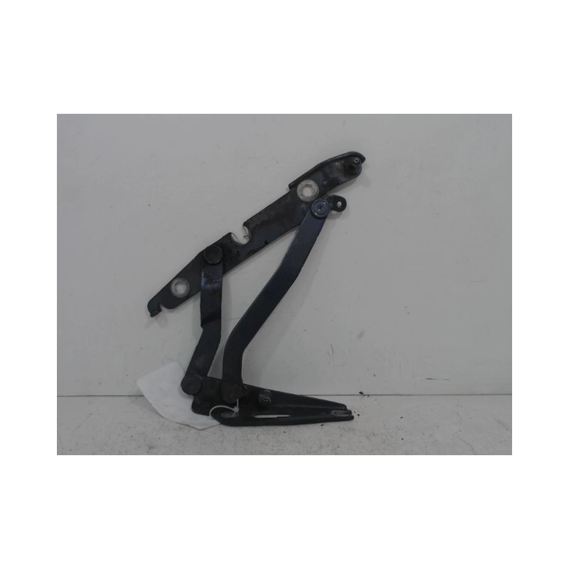COMPAS GAUCHE COFFRE ARRIERE AUDI A4 AVANT 04-08