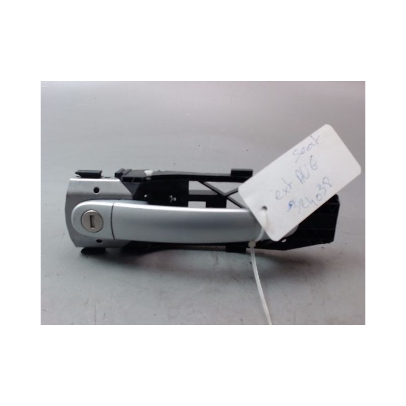 POIGNEE EXTERIEURE PORTE AVANT GAUCHE SEAT IBIZA IV Phase 2 (6J) 2012-...