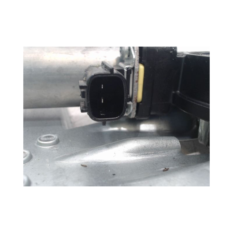MECANISME+MOTEUR LEVE-GLACE AVANT GAUCHE DACIA LOGAN
