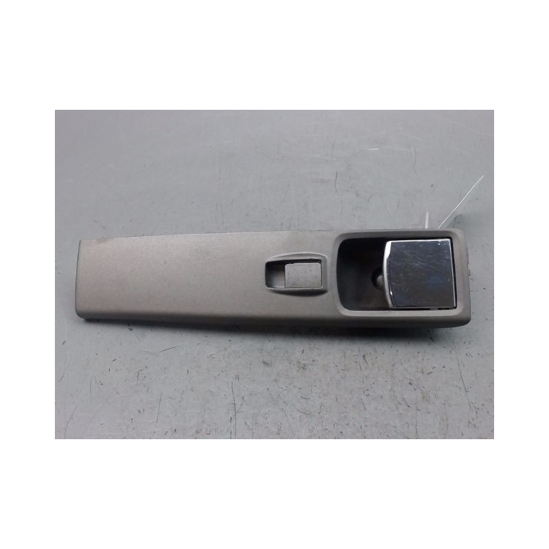 POIGNEE INTERIEURE PORTE AVANT DROIT LANCIA MUSA MONOSP. Phase 1 2004-2007