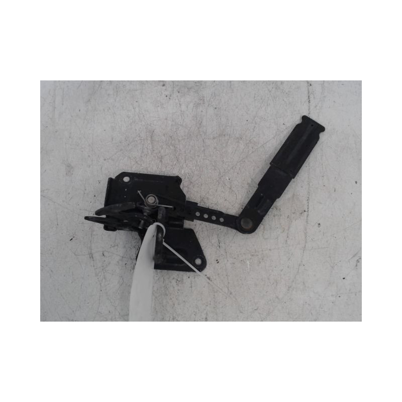 SERRURE CAPOT AUDI A6