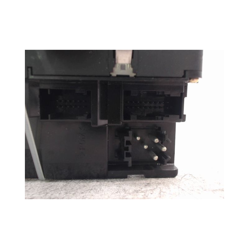 COMMANDE LEVE-GLACE PORTE AVG B.M.W. SERIE 5