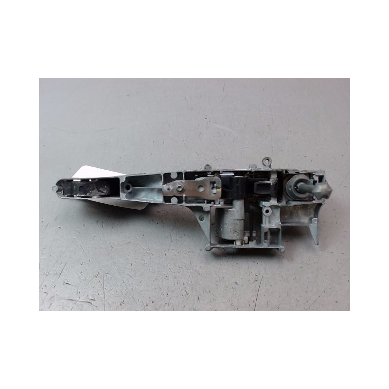 POIGNEE EXTERIEURE PORTE AVANT GAUCHE PEUGEOT 207 2006-2013