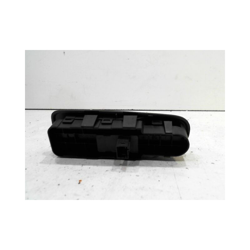 COMMANDE LEVE-GLACE PORTE AVD CITROEN C4