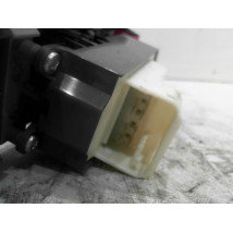 COMMANDE LEVE-GLACE PORTE AVG TOYOTA YARIS
