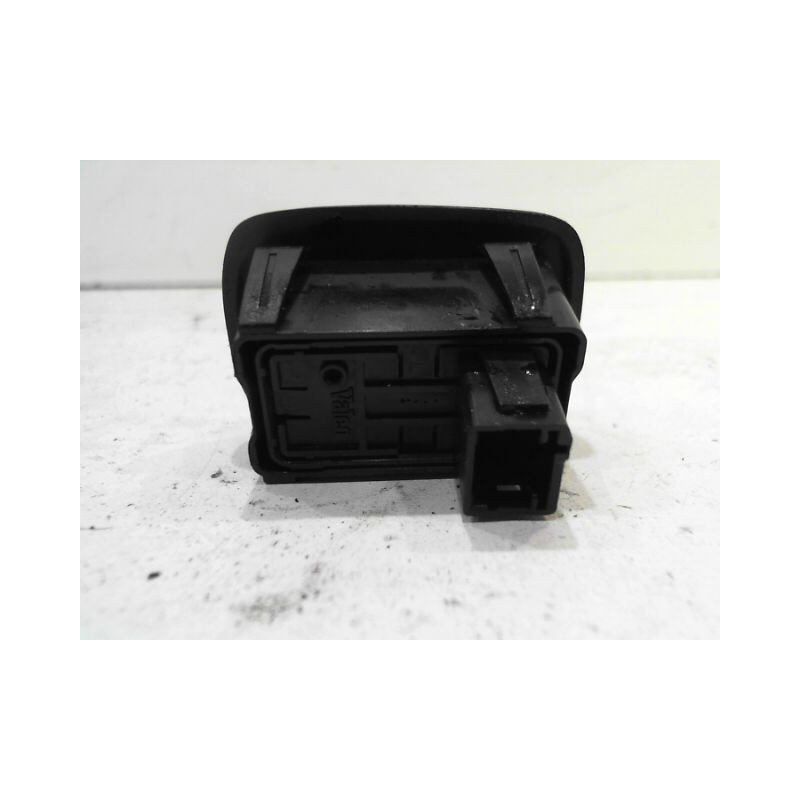 COMMANDE LEVE-GLACE PORTE AVD CITROEN C3 PICASSO 2008-