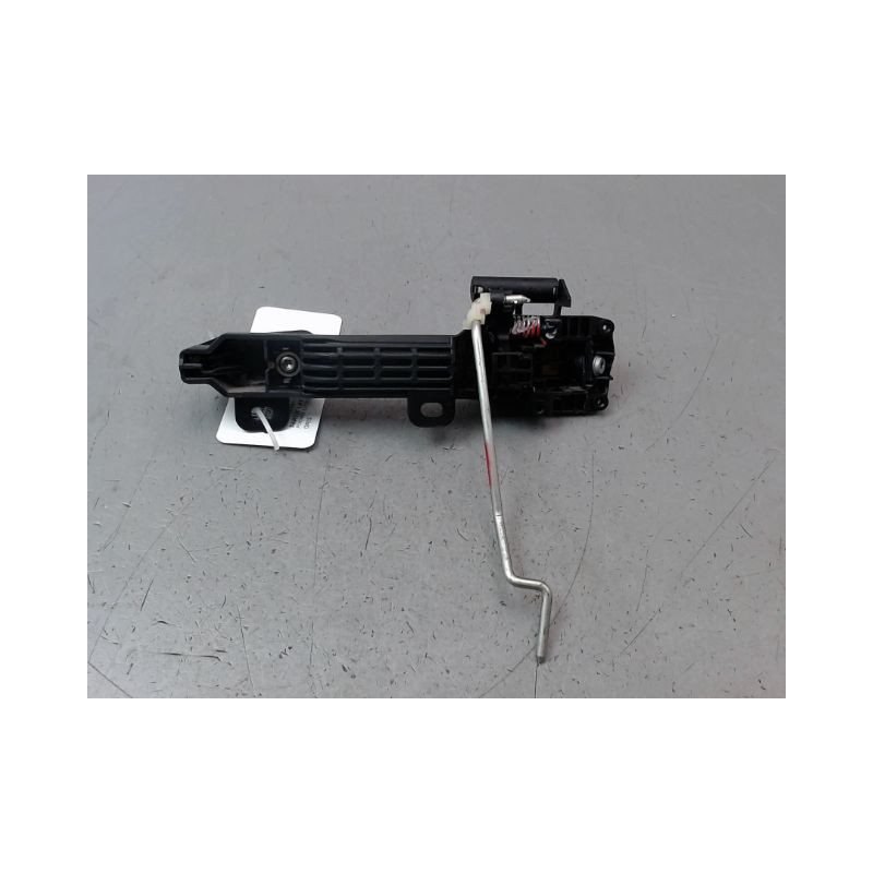 POIGNEE EXTERIEURE PORTE AVANT DROIT TOYOTA AYGO 5P