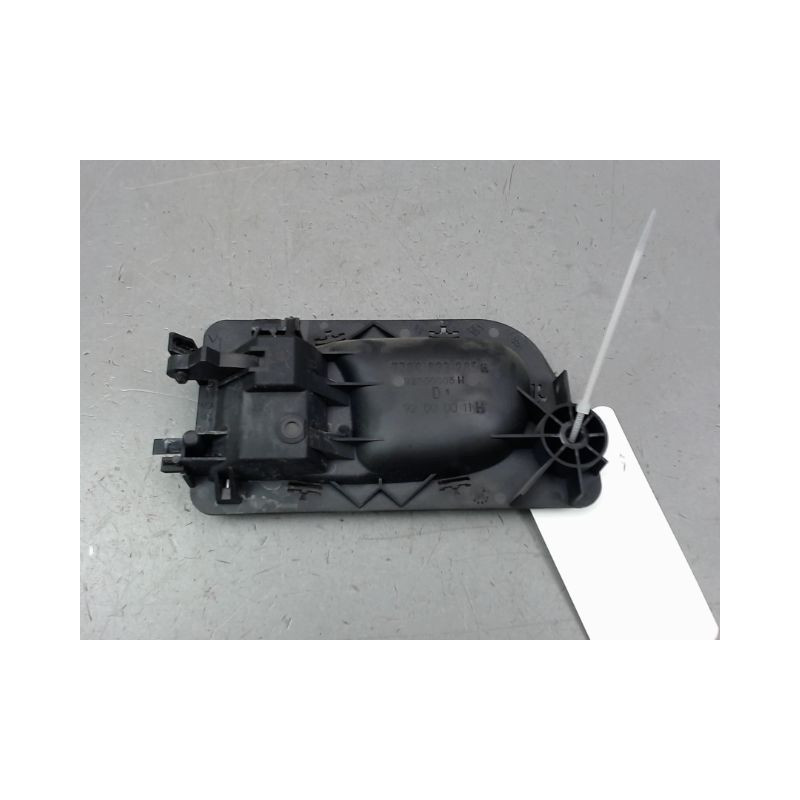 POIGNEE INTERIEURE PORTE AVANT DROIT RENAULT LAGUNA I Phase 1 1994-1998