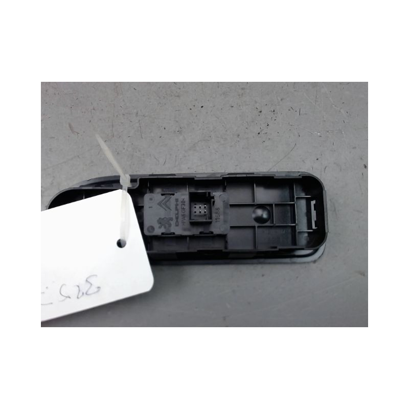 COMMANDE LEVE-GLACE PORTE AVD PEUGEOT 308 I Phase 1 2007-2011