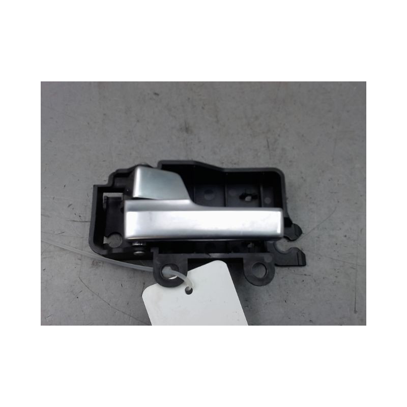 POIGNEE INTERIEURE PORTE AVANT GAUCHE FORD FOCUS CMAX MONOSP. I Phase 1 2003-2007