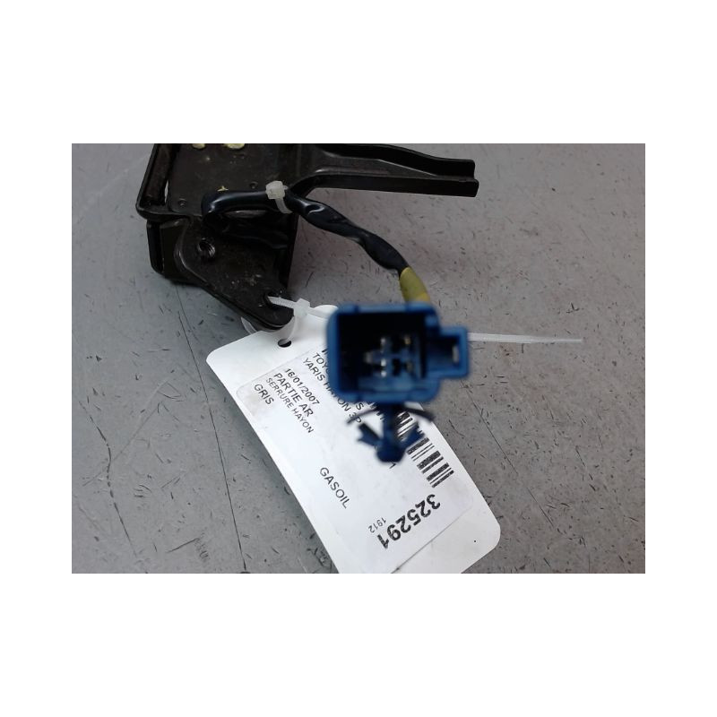 SERRURE HAYON  TOYOTA YARIS II Phase 1 2005-2009