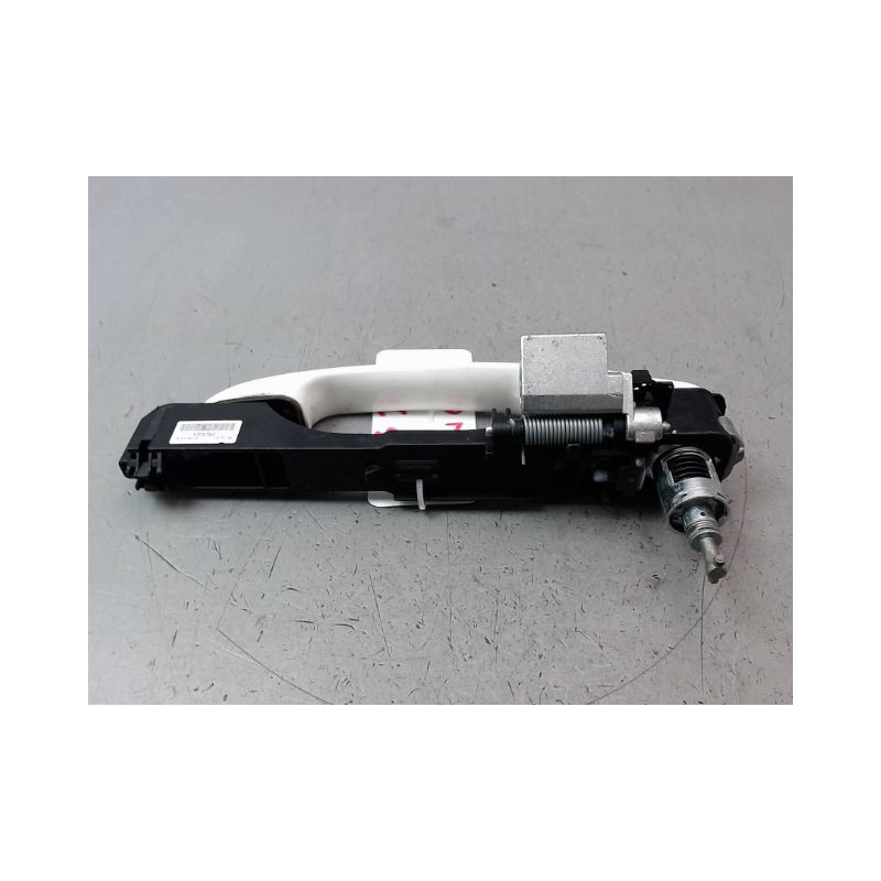 POIGNEE EXTERIEURE PORTE AVANT GAUCHE FORD KA II 2008-...