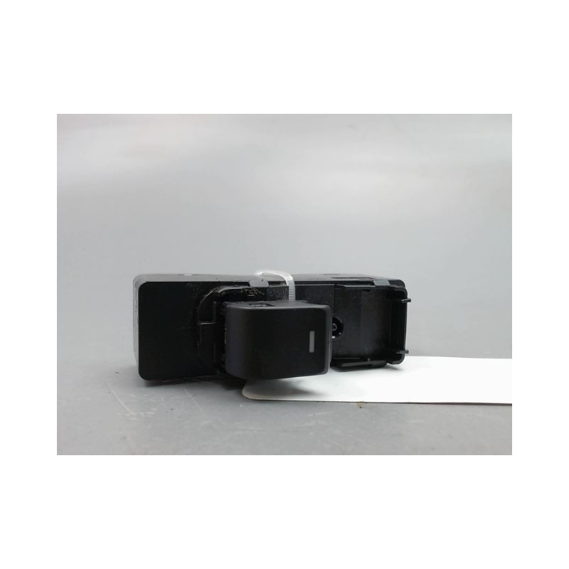 COMMANDE LEVE-GLACE PORTE AVD MAZDA CX-5