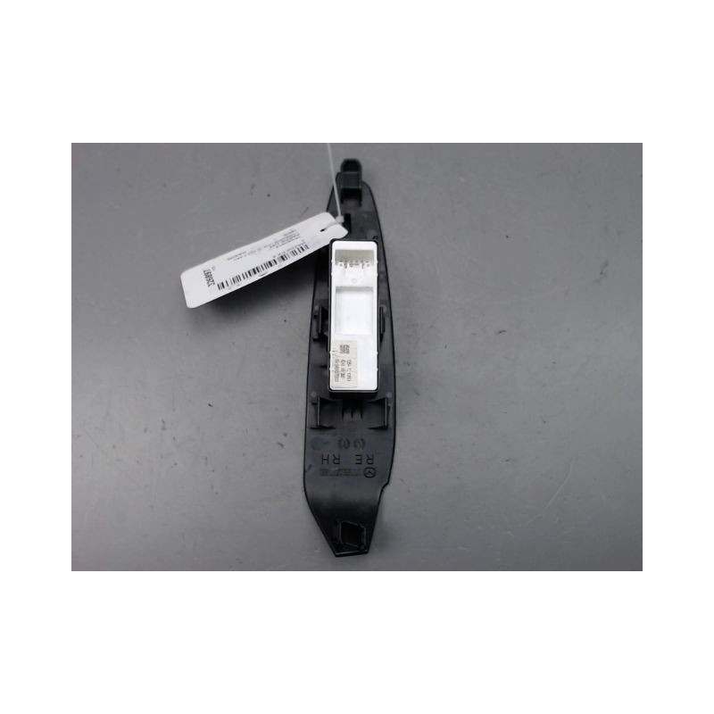 COMMANDE LEVE-GLACE PORTE ARD MAZDA CX-5