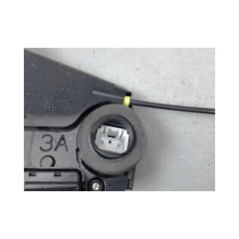 SYSTEME CONDAMNATION ARRIERE DROIT TOYOTA YARIS II Phase 1 2005-2009