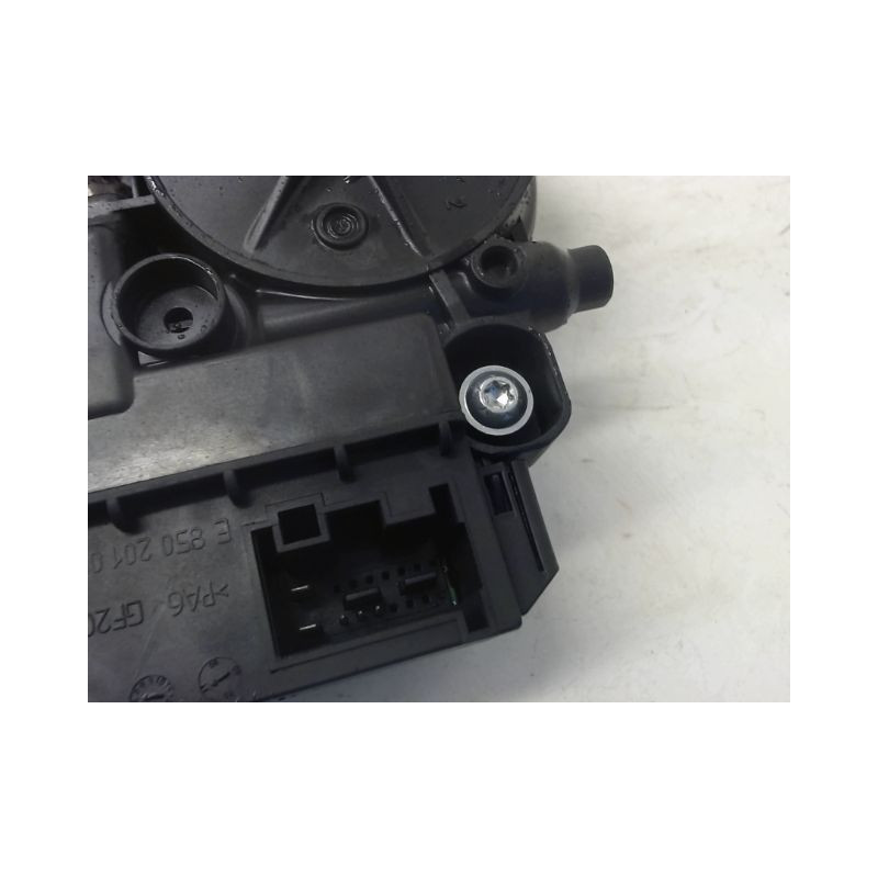 MECANISME+MOTEUR LEVE-GLACE AVANT DROIT VOLKSWAGEN POLO