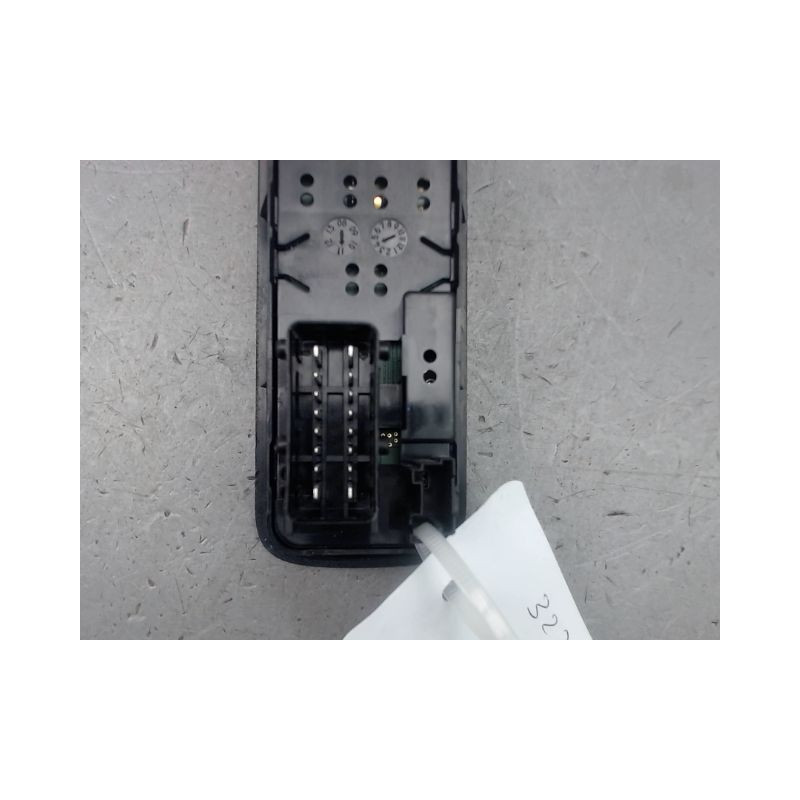 COMMANDE LEVE-GLACE PORTE AVG CITROEN C3 II Phase 1 (A51) 2009-2013