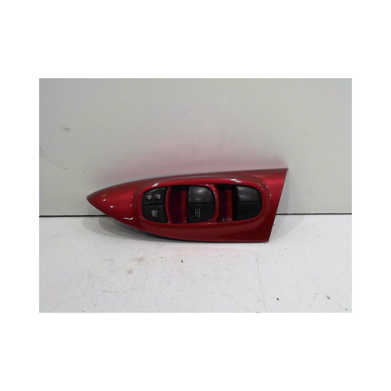 COMMANDE LEVE-GLACE PORTE AVG NISSAN JUKE