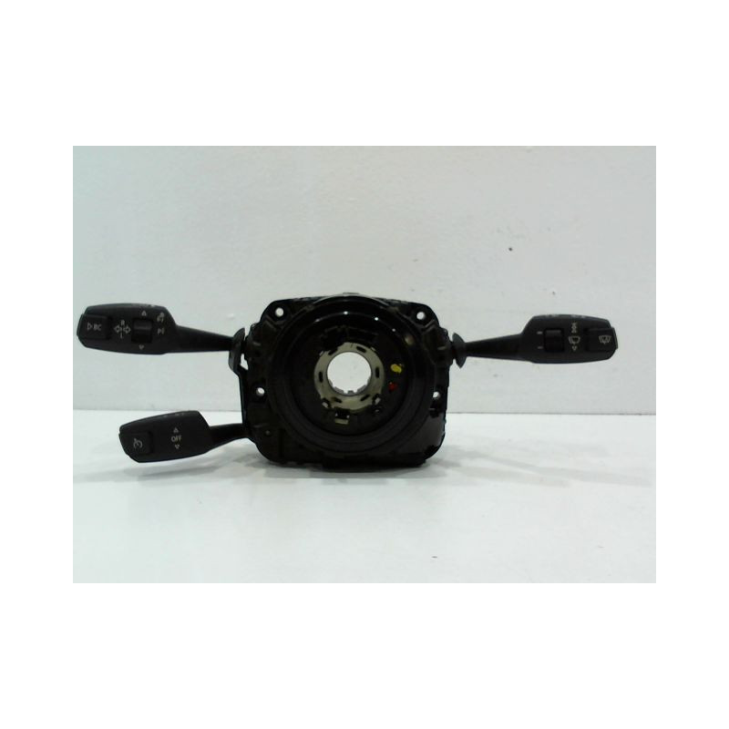 BLOC COMMODOS B.M.W. SERIE 1