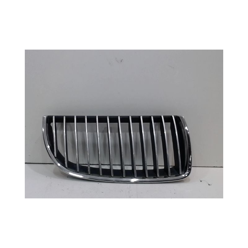 GRILLE CALANDRE DROIT B.M.W. SERIE 3