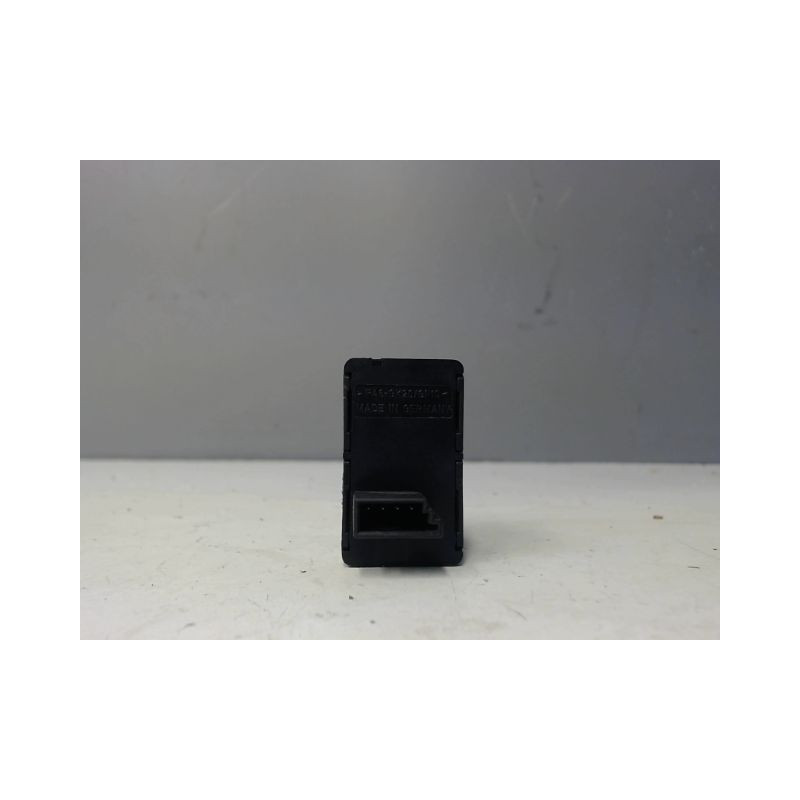 COMMANDE LEVE-GLACE PORTE AVD B.M.W. SERIE 5