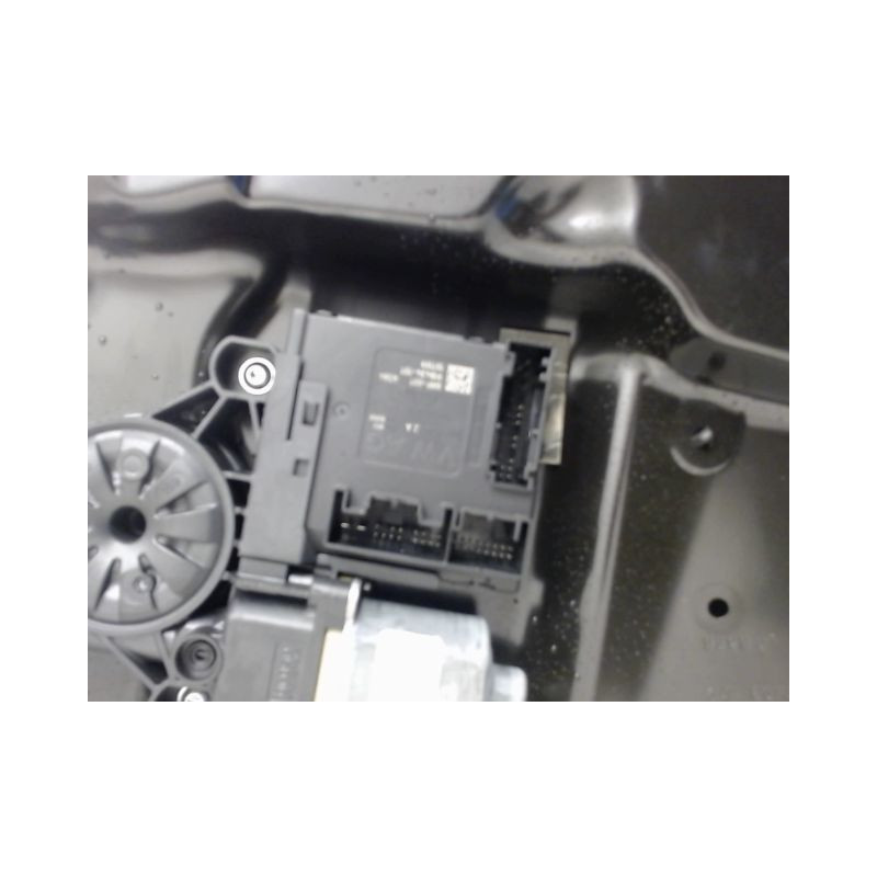 MECANISME+MOTEUR LEVE-GLACE AVANT DROIT VOLKSWAGEN PASSAT