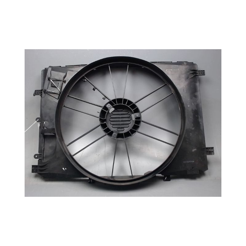 SUPPORT DE VENTILATEUR MERCEDES GLK