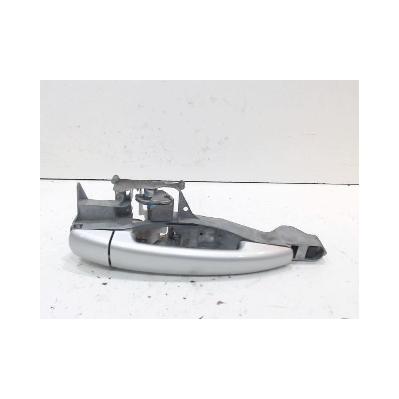 POIGNEE EXTERIEURE PORTE AVANT DROIT PEUGEOT 208