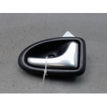 POIGNEE INTERIEURE PORTE AVANT DROIT OPEL VIVARO C1 F2700 4P